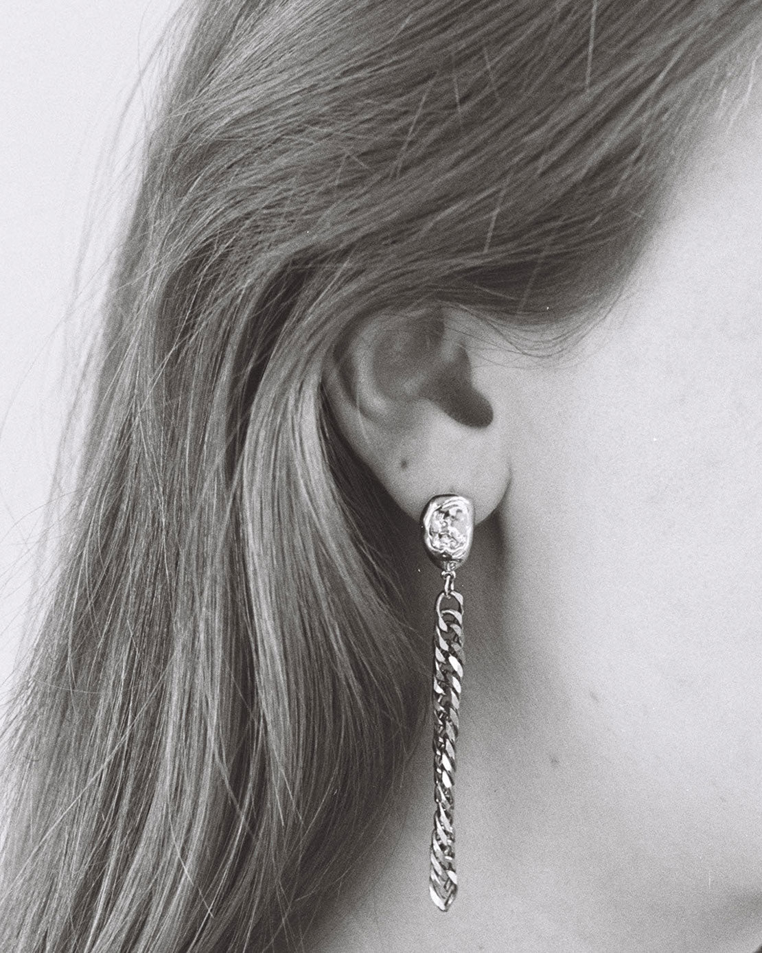 Bond Earrings